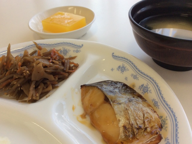 今日の給食 帝塚山学院小学校