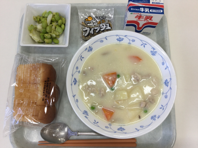 今日の給食 帝塚山学院小学校